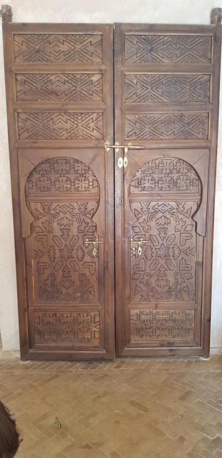 Riad Dar Bergui 우아르자자테 외부 사진