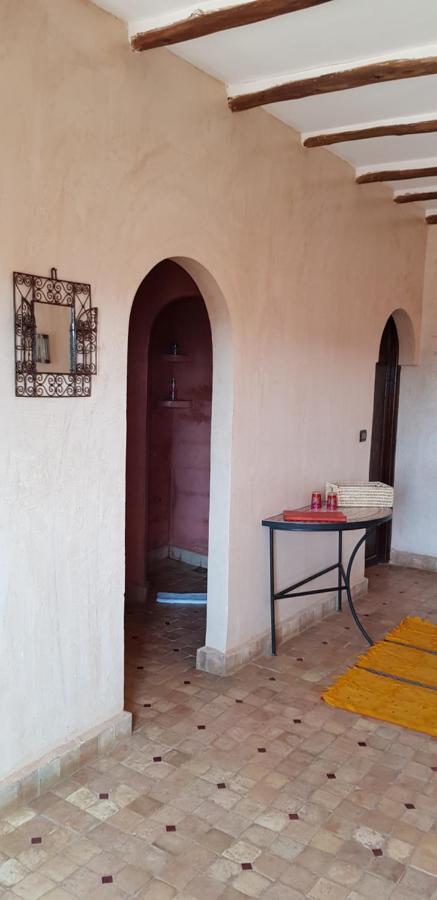 Riad Dar Bergui 우아르자자테 외부 사진
