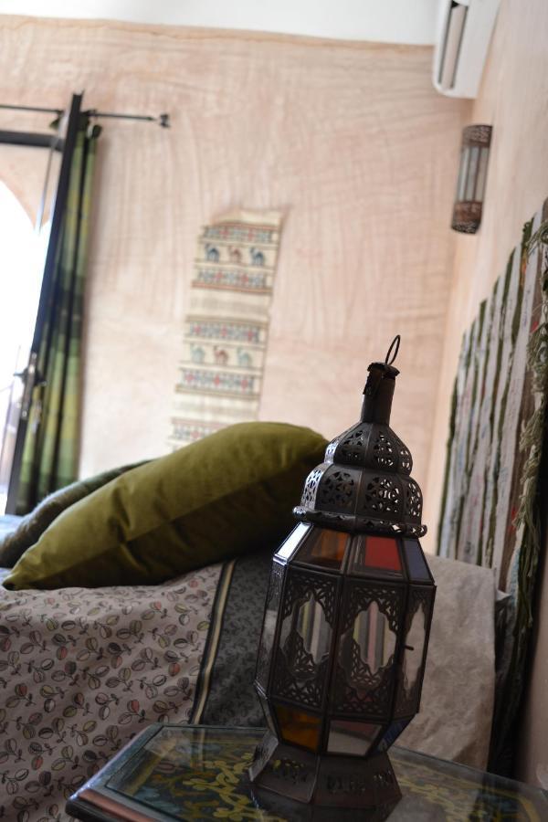Riad Dar Bergui 우아르자자테 외부 사진